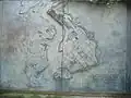 Représentation des vestiges de la ville de Brest, incrustée dans la porte Saint-Louis, dorénavant aveugle
