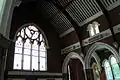 Vue intérieure des vitraux.