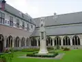 Le cloître du monastère