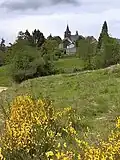 Le bourg et l'église.