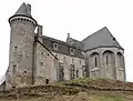 L’église fortifiée de Saint-Angel.