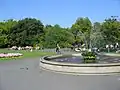 La fontaine de St Stephen's Green en été.