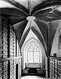 ou bien comme salle d'archives.