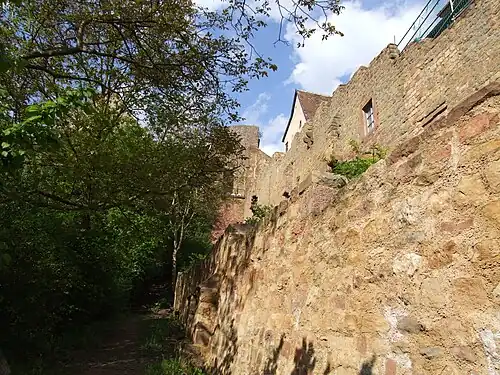 Mur d'enceinte, côté ouest