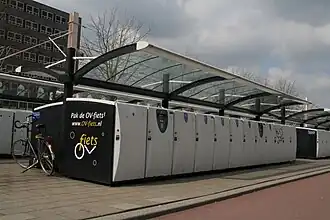 Garage en libre-service à la gare de Rotterdam Alexander.