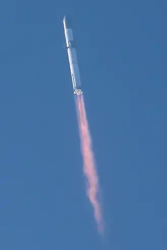 Starship lors de son premier vol d'essai.