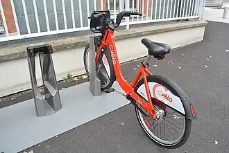 Un vélo en libre service C.vélo, à la station Les Carmes Barbusse, en novembre 2021.