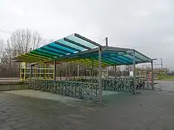 Abri à vélos.