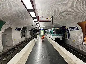 Quais en direction de La Courneuve.