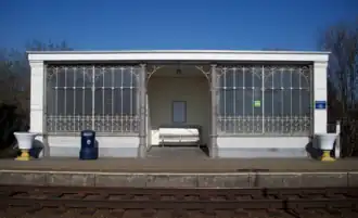 Abri de quai.