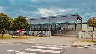 Accès à la gare.