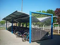 Parc à vélos.