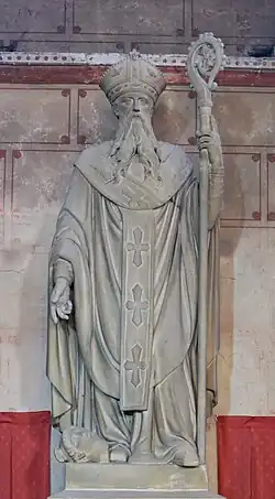 Statue à l'église Saint-Austremoine d'Issoire.
