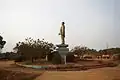 Statue de Maga - vue de profil