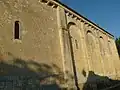 Mur latéral.