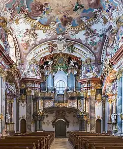 L'orgue de l'abbaye. Photo novembre 2018.