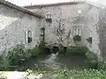Ancien moulin sur le Pharaon.