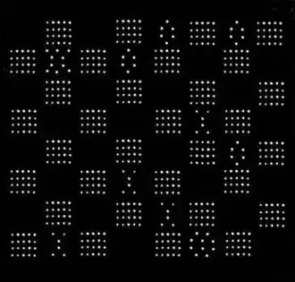 Simulation grossière d'un damier et de quelques pions du jeu de dames.