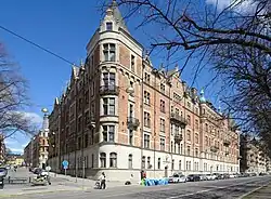 vänster