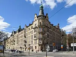 vänster