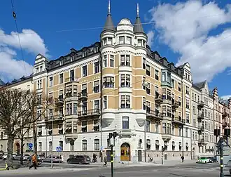 vänster