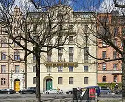 vänster