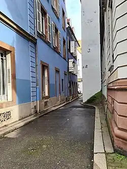 Vers la rue Munch.