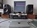 Un home studio utilisant les Adam ANF 10.