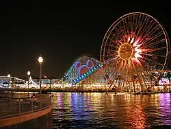 Sun Wheel, la nuit.