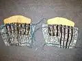 Suneate, protection des jambes et des genoux.