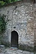 Le porche de l'église.