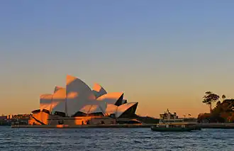 Coucher de soleil sur l'opéra.