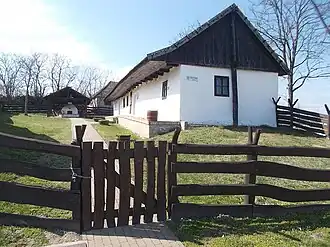Ászár