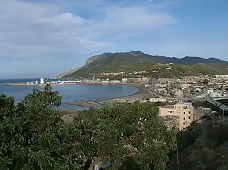 Ténès