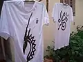 T-shirt portant une représentation de ciwara mâle