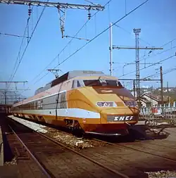 Rame TGV no 4 en gare de Chambéry dans les années 1980