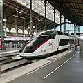 La rame 4551, en livrée Carmillon/French Berry, en gare de Paris-Nord.