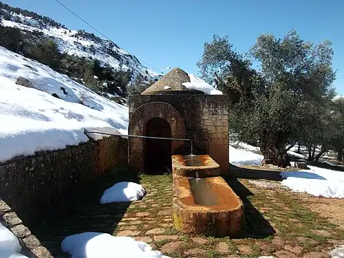 Fontaine du Bassin Tala Ouguelmim.