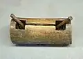 Tambour à fente Yaka proche du nkôoko Vili - Musée royal de l'Afrique centrale