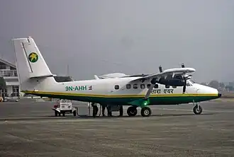 9N-AHH, le DHC-6 Twin Otter de Tara Air impliqué, photographié le jour de l'accident peu avant son décollage.