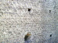 Assises d'un mur sur le site de Tasciaca (Loir-et-Cher, France, IIe siècle).