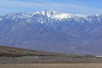 Vue du pic Telescope depuis Badwater.
