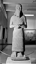 Statue de Haddayis'i de Guzana provenant de Tell Fekheriye (seconde moitié du IXe&nbsp;siècle&nbsp;av. J.-C.). Musée national de Damas.