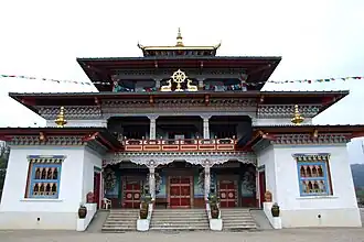 Temple de Paldenshangpa à La Boulaye, connu sous le nom de « temple des mille bouddhas ».