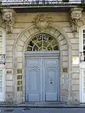 Porte cochère au no 16, allée Duguay-Trouin.