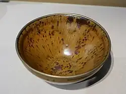 Bol de type tenmoku, issu des fours du Mino. Freer Gallery of Art.