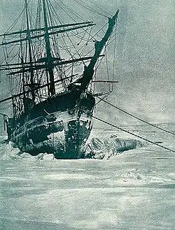 Le navire naufragé en baie Teplitz, 1904