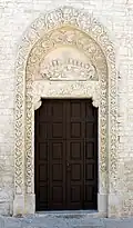 Le portail d'Ansérame de Trani.