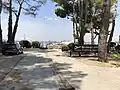Entrée du Terminal Affaires de l'aéroport de Toulon en 2019.