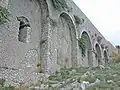 Structure de soutènement du temple.